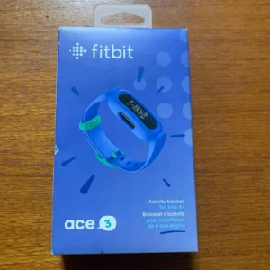 Thiết bị theo dõi fitbit ace 3 dành cho trẻ em xanh vũ trụ astro green