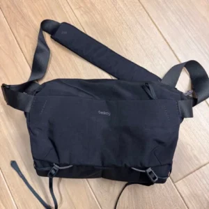 Phiên bản máy ảnh bellroy venture sling 10l