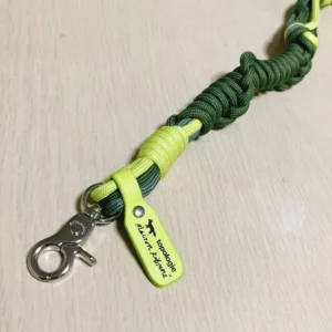 Maison kitsune ✖️ topology dây đeo paracord màu xanh lá cây có đính kèm - Ảnh 4