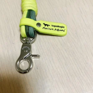 Maison kitsune ✖️ topology dây đeo paracord màu xanh lá cây có đính kèm - Ảnh 8
