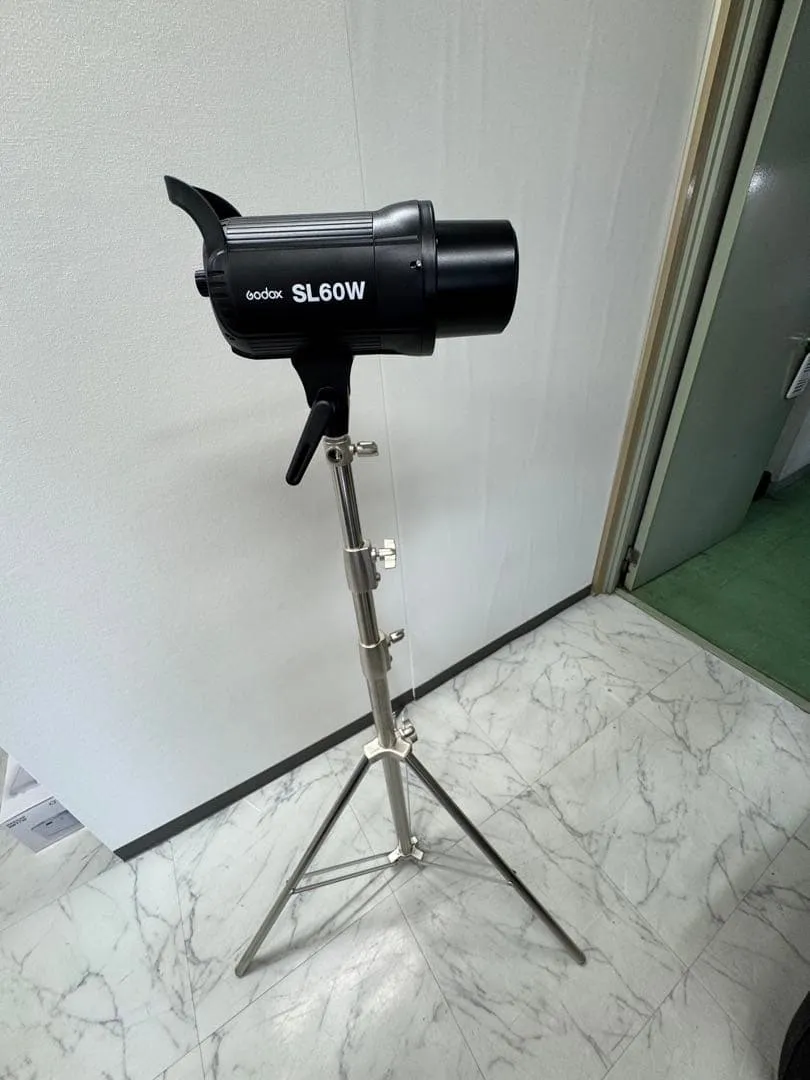 Thân đèn video godox sl60w