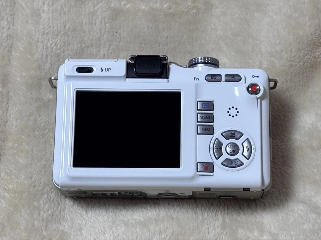 Máy ảnh phản chiếu ống kính đơn không gương lật olympus pen e-pl1s - Ảnh 4