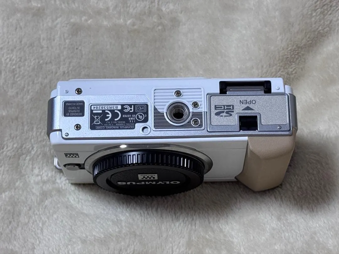 Máy ảnh phản chiếu ống kính đơn không gương lật olympus pen e-pl1s - Ảnh 6