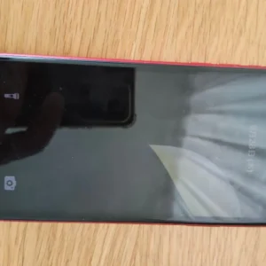 Thân iphone 11 màu đỏ của apple