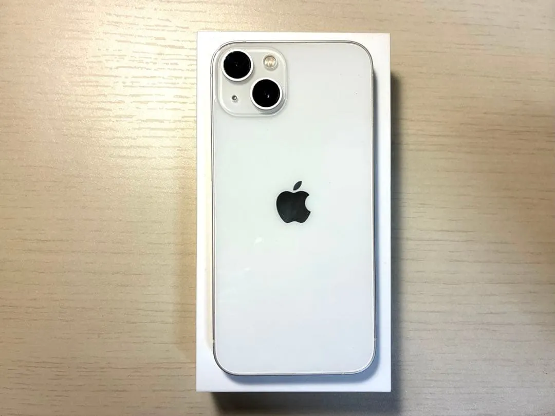 Apple iphone 13 thân màu trắng