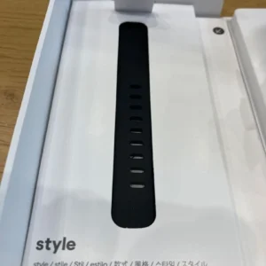 Bộ phận chính của đồng hồ thông minh màu đen fitbit versa 4 chỉ được cấp điện chưa sử dụng - Ảnh 11