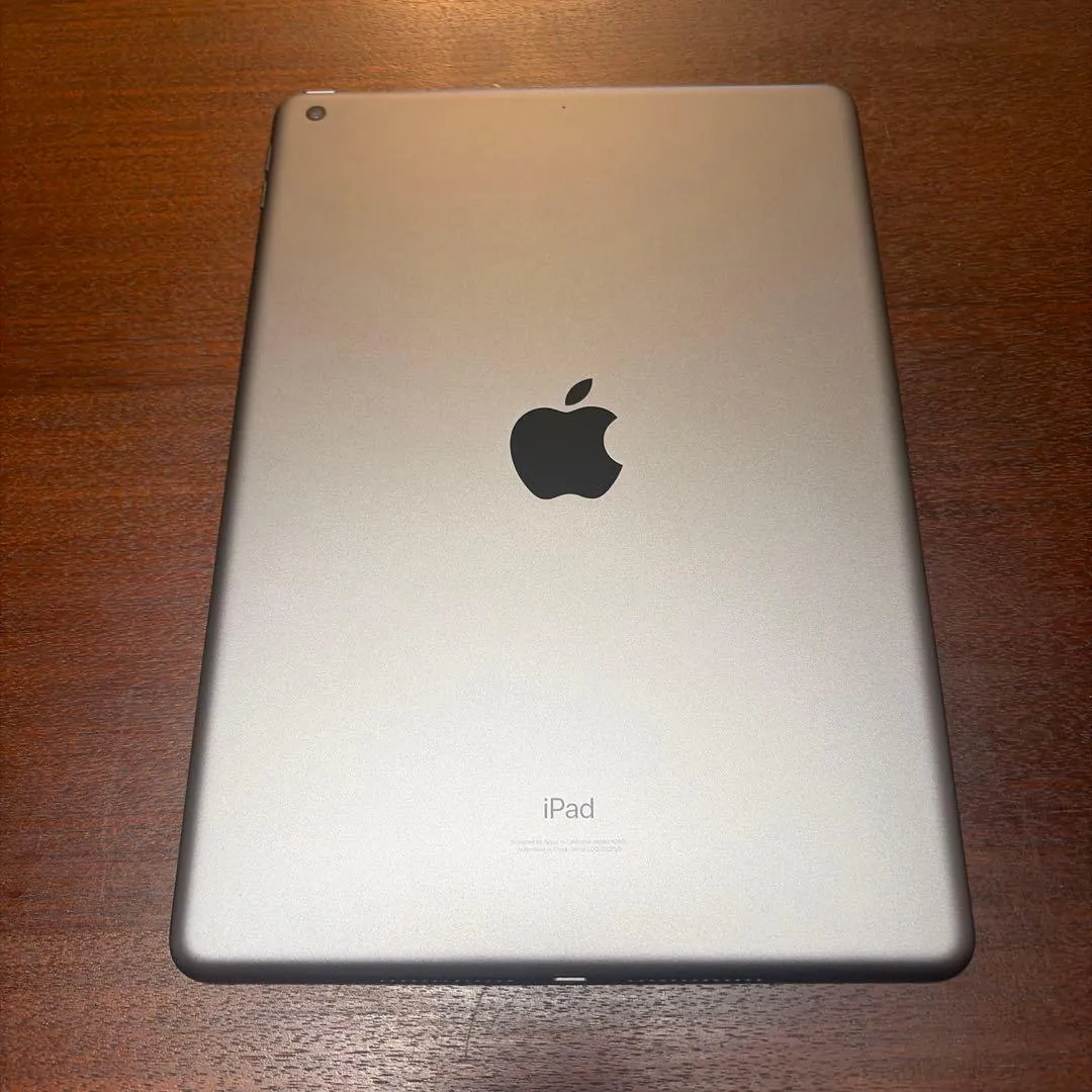 Apple ipad thế hệ thứ 9 10,2 inch không gian thân máy màu xám