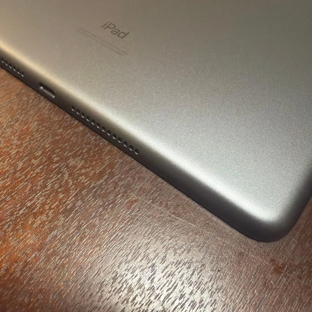 Apple ipad thế hệ thứ 9 10,2 inch không gian thân máy màu xám - Ảnh 5