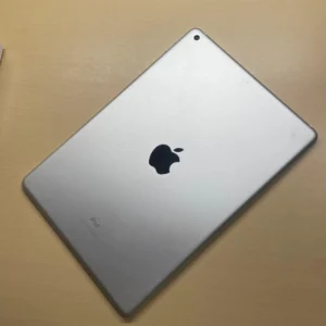 Ipad thế hệ thứ 7 32gb wi-fi không có vết nứt dung lượng pin tối đa 90%