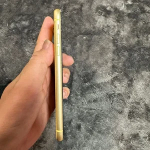 Apple iphone xr thân màu vàng - Ảnh 3