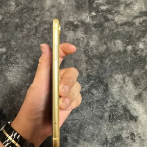 Apple iphone xr thân màu vàng - Ảnh 6