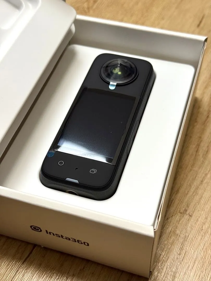 Camera hành động insta360 x3 mới chưa sử dụng camera 360 độ