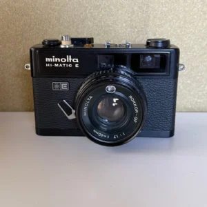 Bảo quản tại nhà vỏ máy ảnh phim minolta hi-matic e được giao nguyên trạng