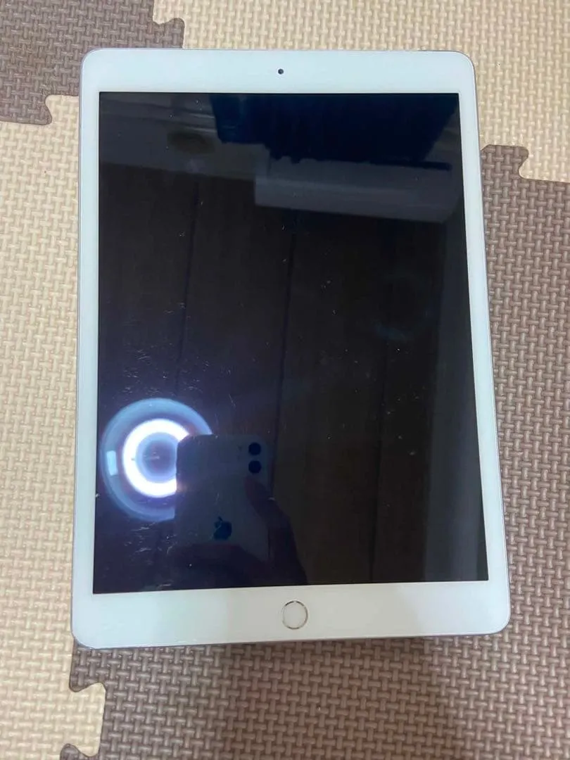 Apple ipad thế hệ thứ 7 32gb sim dung lượng pin còn 93% - Ảnh 2
