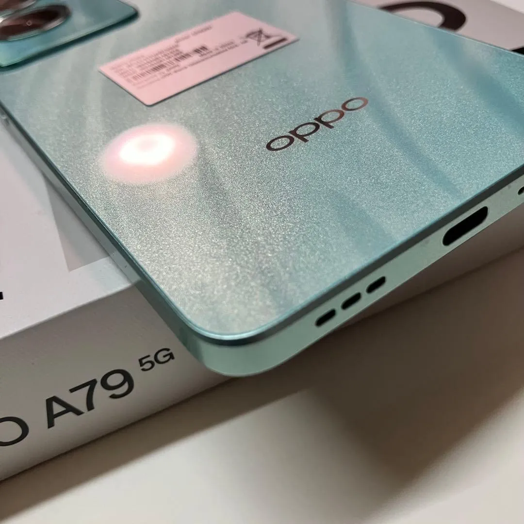 Oppo a79 5g thân màu xanh lá cây - Ảnh 7