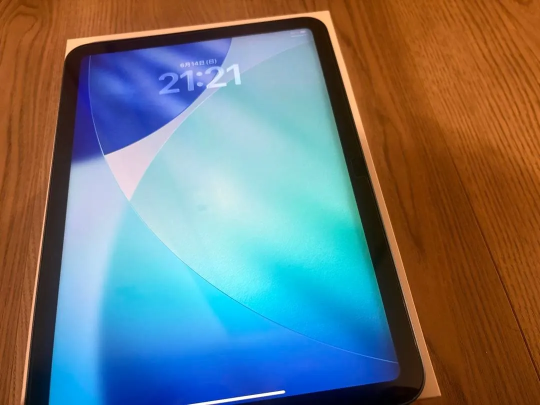 Thân máy apple ipad thế hệ thứ 10 bị đổi màu. - Ảnh 3