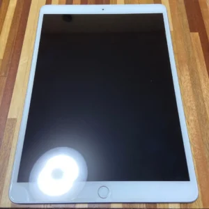Ipad air thế hệ thứ 3 mẫu wi-fi 64gb màu bạc