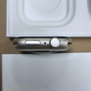 Apple watch se3 44mm mẫu gps starlight★không có dây đeo - Ảnh 3