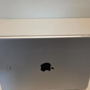 Thiết bị chính mẫu wi-fi 32gb của apple ipad thế hệ thứ 8 - Ảnh 4