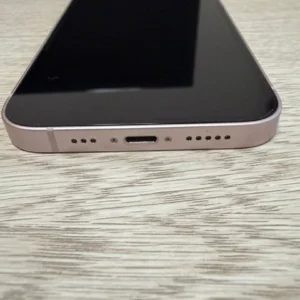 Màn hình iphone13 màu hồng, thân chính không một vết xước - Ảnh 4