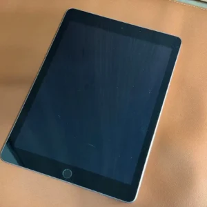 Apple ipad thế hệ thứ 5 mẫu wi-fi 128gb space gray - Ảnh 2