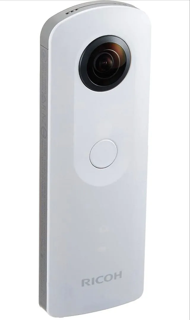 Camera 360 độ thân máy ricoh theta màu trắng kèm hộp đựng