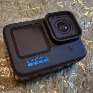 [tình trạng tốt] bộ pin gopro hero10 chân máy có vỏ silicon
