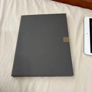 Thân máy chính apple ipad màu bạc mẫu wi-fi thế hệ thứ 7 32g - Ảnh 8