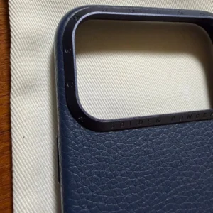 Ốp lưng iphone 17 pro max concept vàng - Ảnh 3