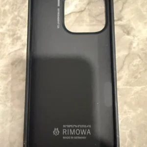 Ốp lưng rimowa iphone16pro màu đen