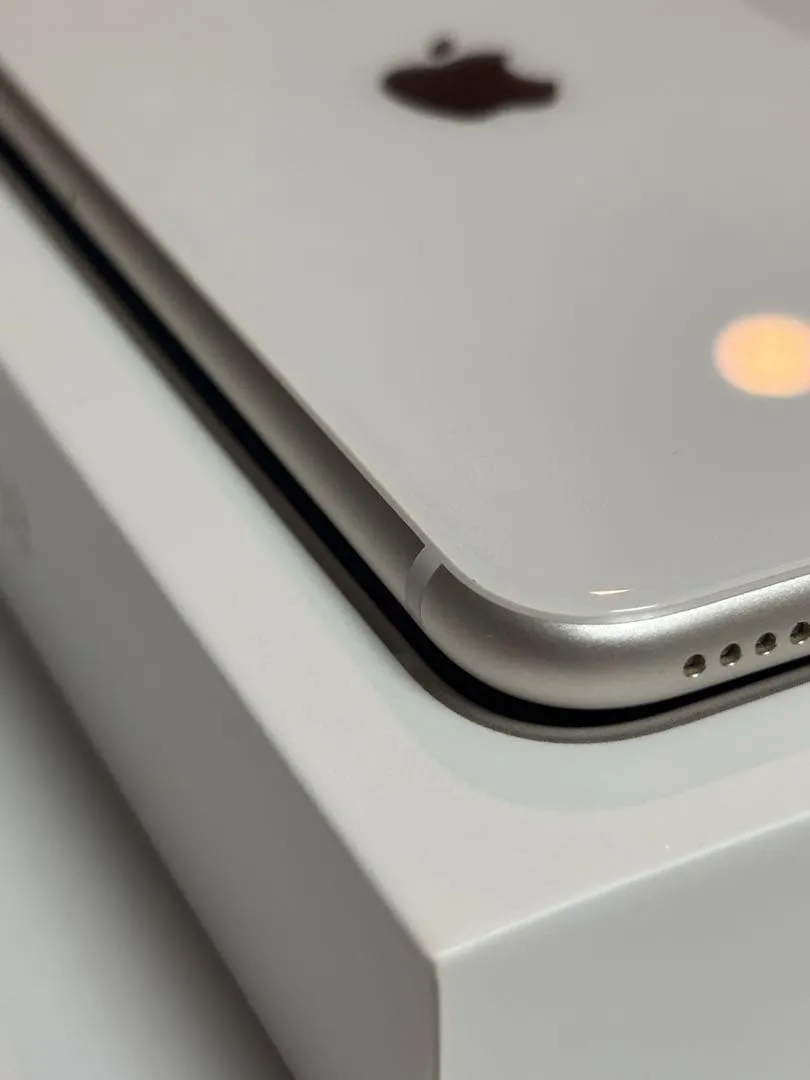 Pin thiết bị chính iphone se thế hệ thứ 3 82% - Ảnh 4