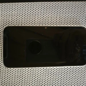 Apple iphone 12 thân màu trắng - Ảnh 2