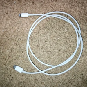 Apple iphone 12 thân màu trắng - Ảnh 6