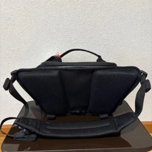 [như mới] túi đựng máy ảnh wandrd rogue sling 6l màu đen - Ảnh 2