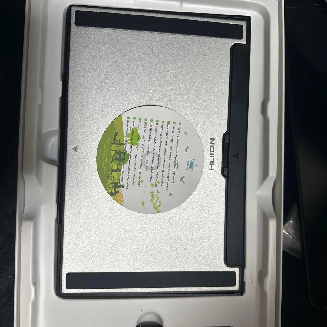 Máy tính bảng bút lcd huion kamvas 13 - Ảnh 2