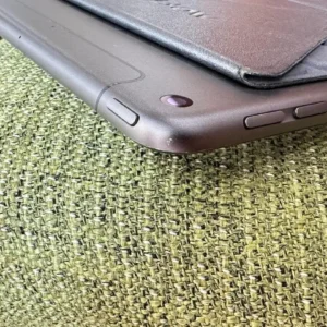 Apple ipad mini thế hệ thứ 5 64gb thân máy có chân đế - Ảnh 4