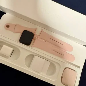 Apple watch series 4 44mm gps gold sắp hoàn thiện