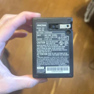 Máy ảnh kỹ thuật số thân chính ricoh cx4 - Ảnh 6
