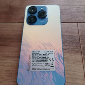 Blackview shark 9 thân màu xanh với ốp lưng mới